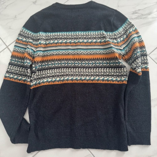 Pull & Bear men's knitted sweater XS used, multicolor