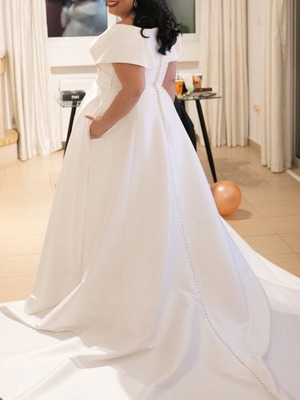 Justin Alexander Wedding Dress 2025-2026 Season like new, A-line mikado satin