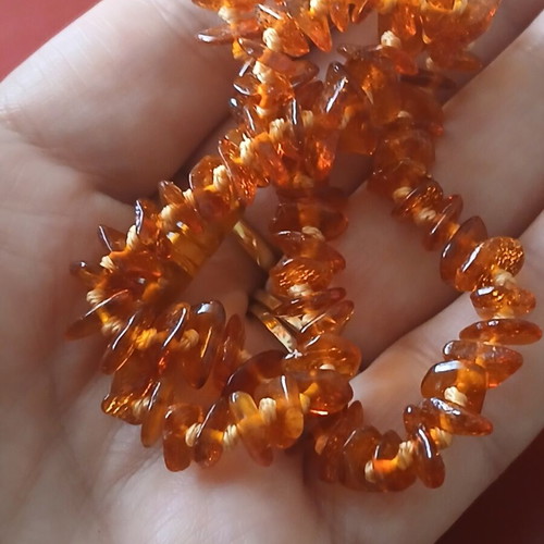 Amber necklace 40 cm, like new, natural small pieces