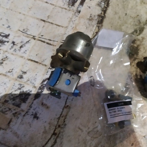 Lobato single spray lung with electrovalve like new