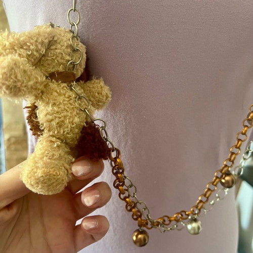 Necklace with dog like new, multicolored