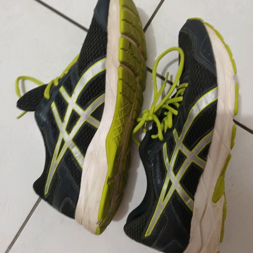 Asics athletic shoes used, size 41.5, black