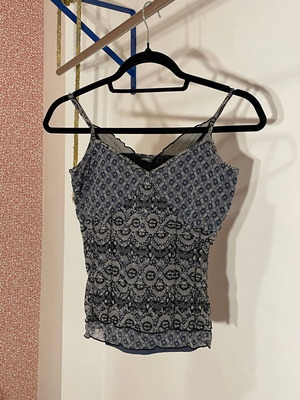 Mexx lace print thin strap top size S/M like new, blue and black