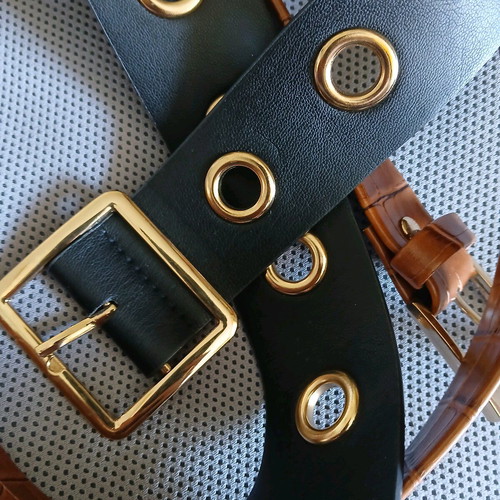 Women's belts like new, brown and black