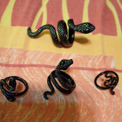 Snake ring set new, 4 pieces unisex, black