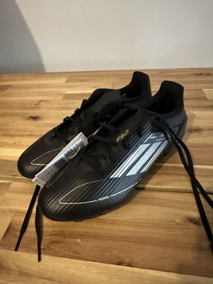 Adidas F50 football shoes size 44 new, black