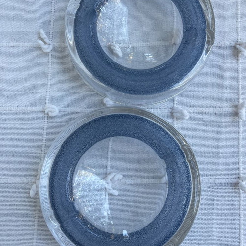 Large decorative ashtrays like new
