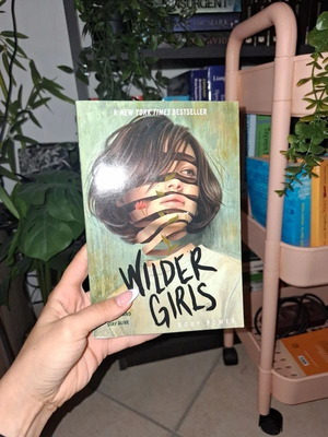 Wilder Girls by Rory Power, English book