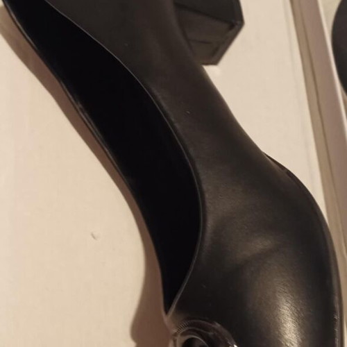 Blondie Black Anatomical Pumps like new, size 39