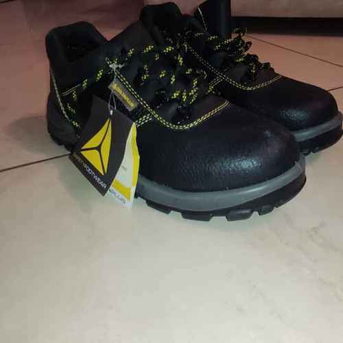 Delta Plus Safety Boots new, size 41
