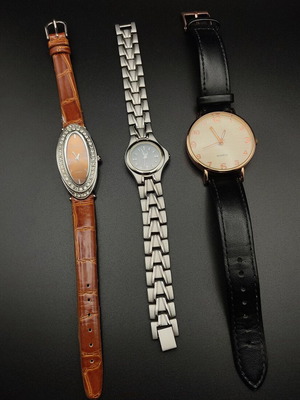 Women's watches used, set of 3, fully functional with new batteries