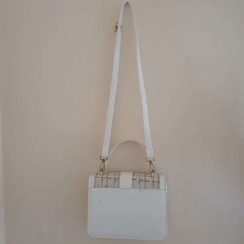 Crossbody bag like new with white tweed and gold accents