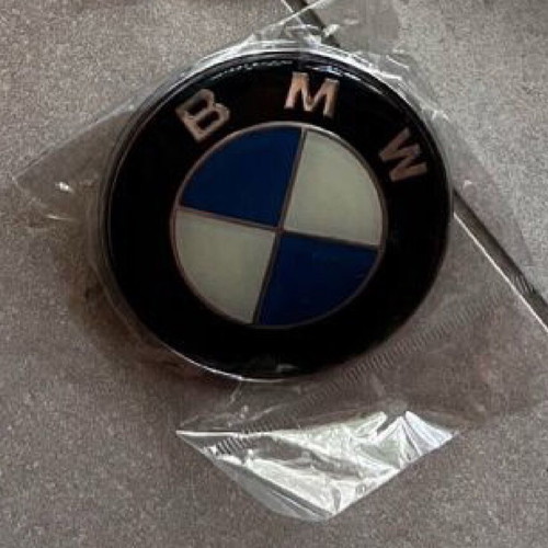 BMW hood emblems like new