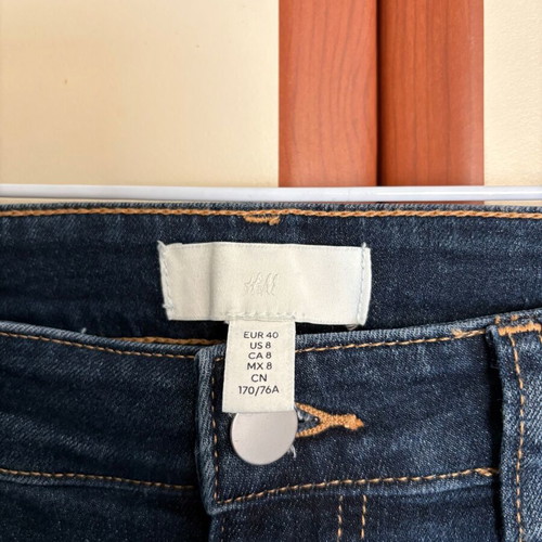 Jean H&M women's size 40, like new, dark blue high waist straight