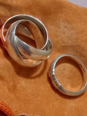Silver 925 rings, one triple band and one with 585 gold tones