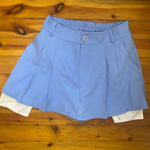Decoro skort turquoise one size like new with pockets