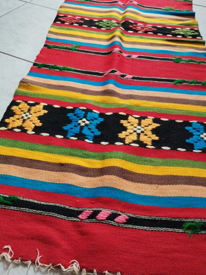 Woven wool rug used 1.60×0.47