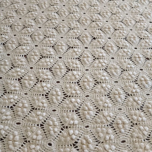 Woolen knitted handmade blanket like new, dimensions 170x220