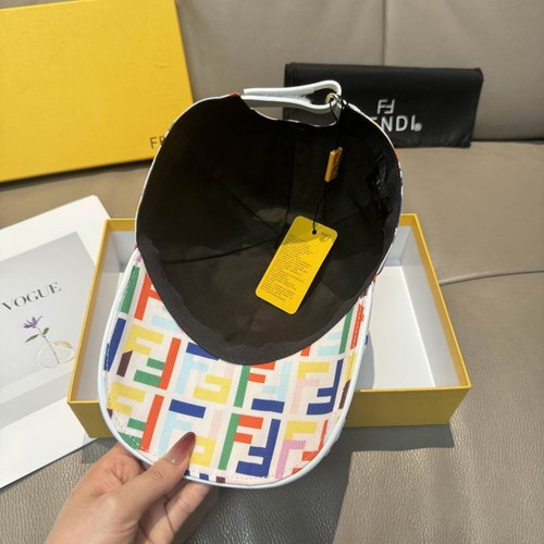 Fendi baseball cap new, white and pink, one size