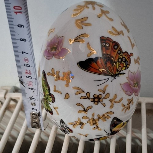 Allison porcelain decorative egg like new
