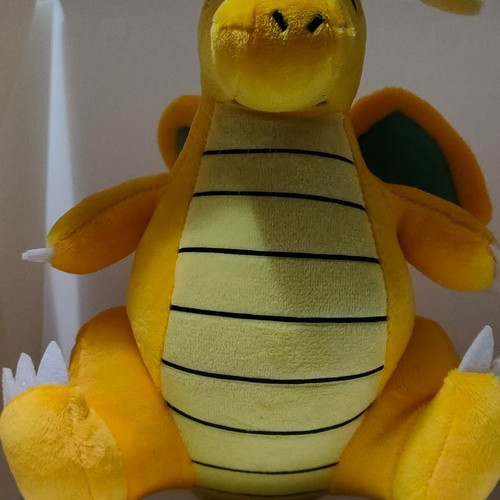 Pokemon Dragonite plush toy like new, yellow 20cm
