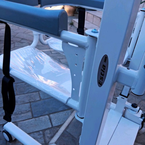 Wheelchair, new, latest technology, adjustable height, side panels