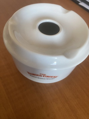 Vintage ceramic ashtray with The Famous Grouse whisky logo, like new