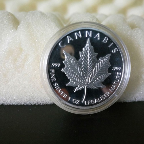 Cannabis Coin new collector's coin with protective capsule