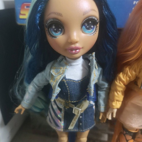Rainbow High Blue doll like new, first wave with stand