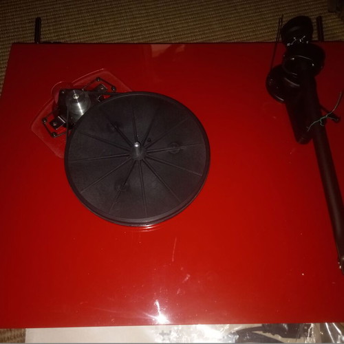 Pro-Ject Debut III phono USB 15V DC gloss red refurbished