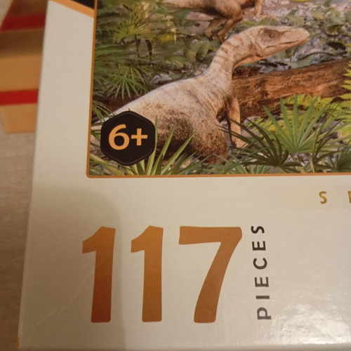 Dinosaur puzzle like new, 117 pieces