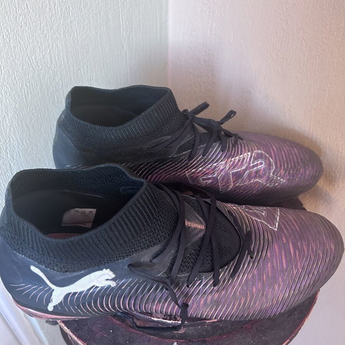 Puma Future 8pro football boots, black and purple, size 42.5