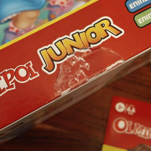 Oi Mikroi Giatroi Junior board game like new, Hasbro Gaming