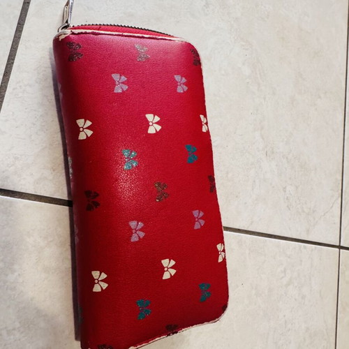 Carpisa wallet used, red