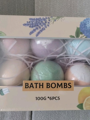 Bath salts new with sea salt and organic ingredients