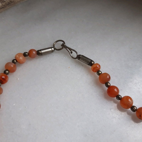 Necklace with semi-precious stones used, orange
