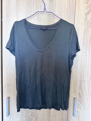 Massimo Dutti T-shirt like new, gray, medium size