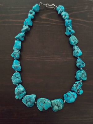 Necklace with Genuine Tibetan Turquoise Howlite, like new