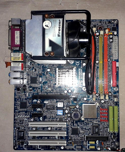 Motherboard Gigabyte GA08I915P Duo Pro - € 85,00 - Vendora