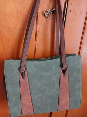 Via Volturno crossbody bag new, brown and green