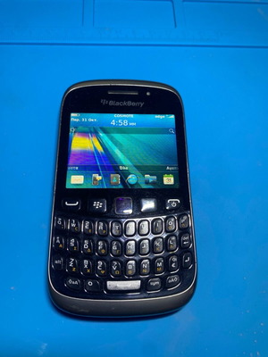 Blackberry Curve 9320 used, fully functional, black