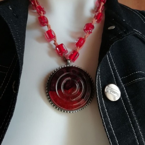 Stainless steel necklace with red blown glass like new