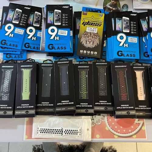 Tempered glass and watch bands for Apple phones and Apple Watch new, set