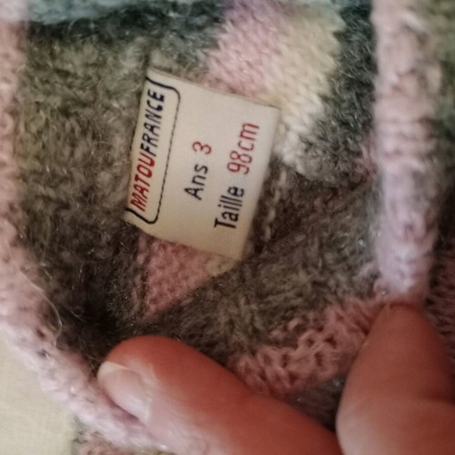 Dress used for 3-year-old girl, white and gray