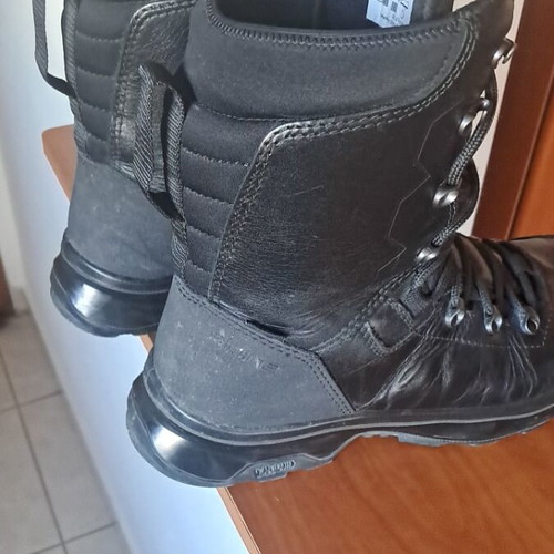 Alpina tactical boots size 43 like new with sympatex and Vibram sole