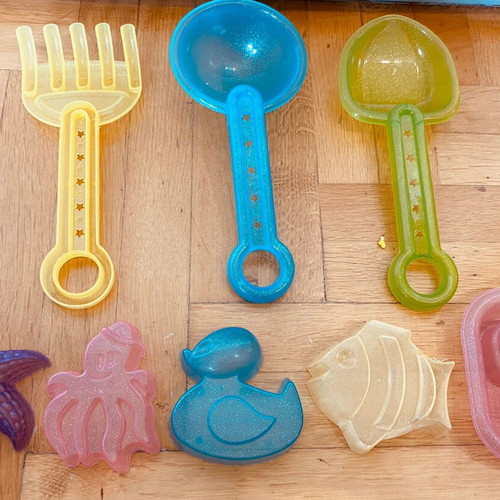 Mixed toys new, pack of 12 pieces