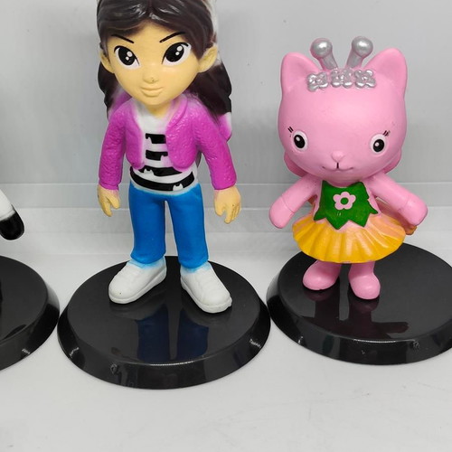 Gabby's Dollhouse collectible figures set of 6, like new