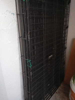 Ferplast metal dog crate 92x57, foldable