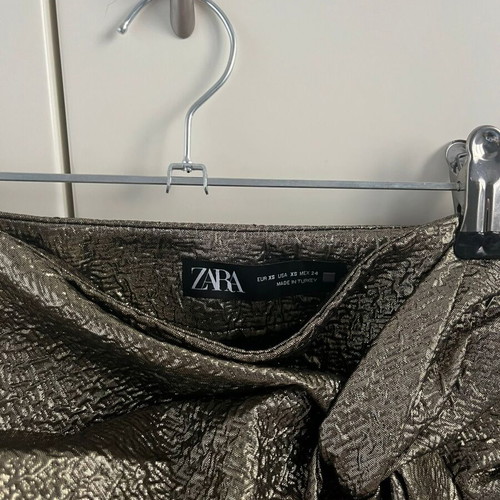 Zara metallic gold skort new, size XS