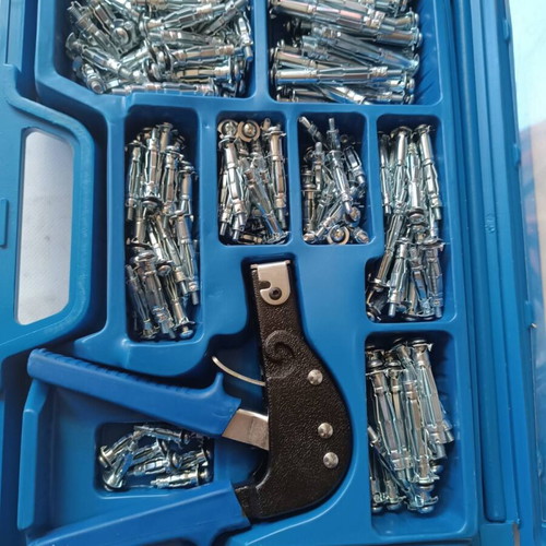 Kompernass KH 3291 drywall gun set with metal anchors and 187 screws new